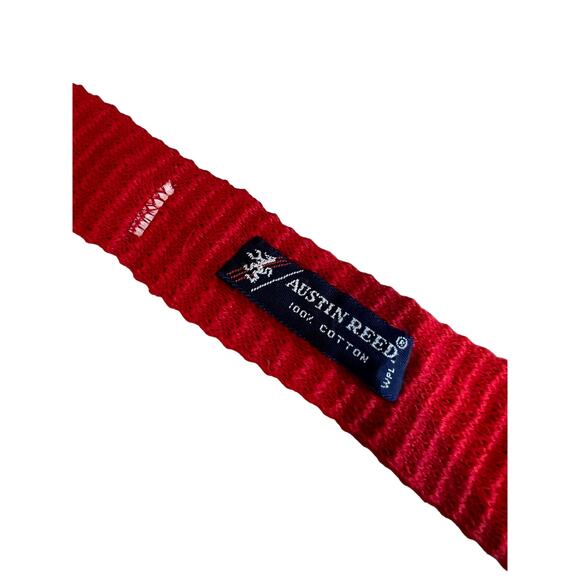 Vintage Austin Reed Red textured Cotton flat bottom tie - Picture 4 of 4